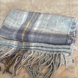NWT Maurices Gray and Yellow Plaid Scarf